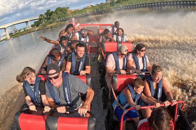 Jet Boat Ride on the Thrillseeker - The crew shapes the experience