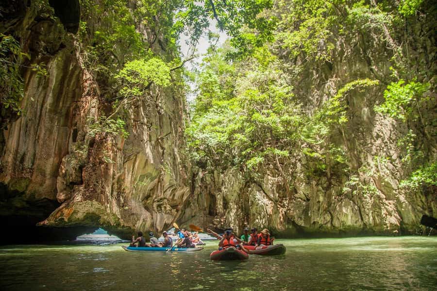 Khao Lak: James Bond and Khai Islands Day Trip by Speedboat - Lunch and local life at Panyi Island
