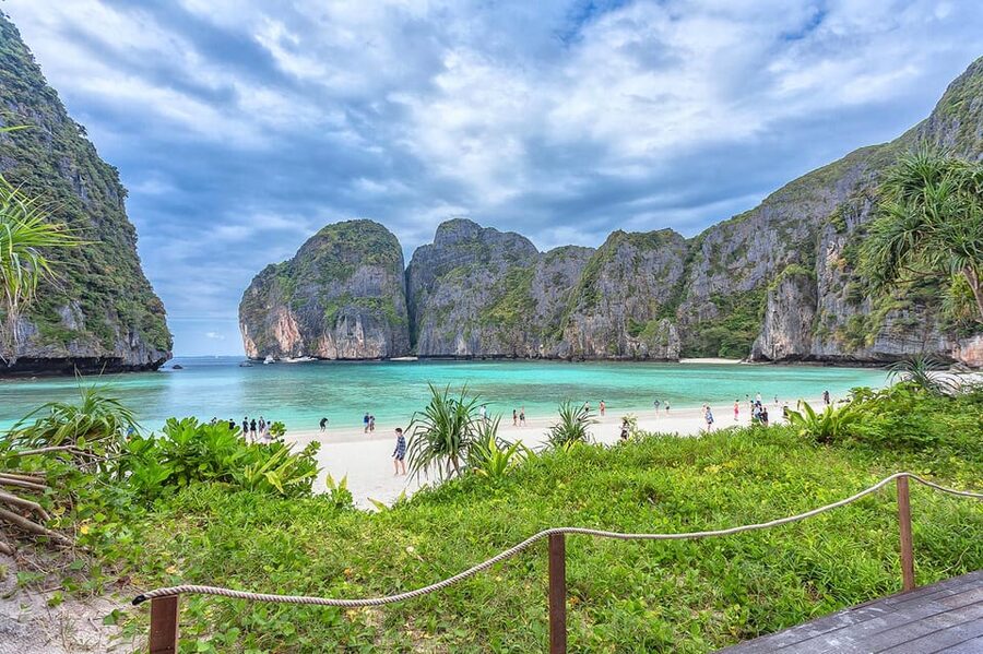Ko Lanta: Maya Bay & Phi Phi Islands Full-Day Speedboat Trip - Two hours at Bamboo Island