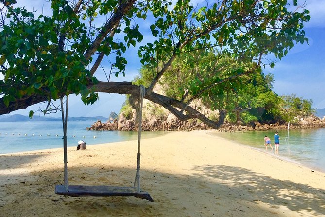 Koh Hong Island Tour by Speed Boat from Krabi - The Koh Hong lagoon and its cliff-ringed walls