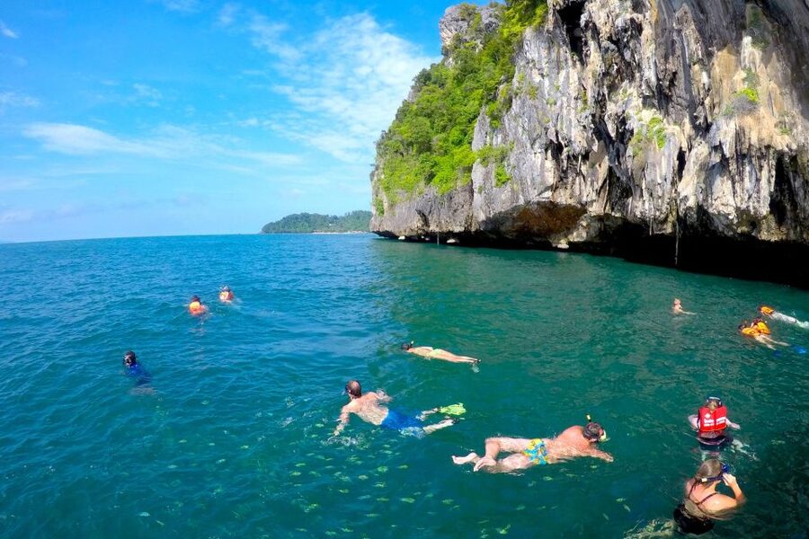 Koh Lanta: 4 Islands, Emerald Cave & Koh Kradan by Speedboat - Koh Kradan gives you the main beach break