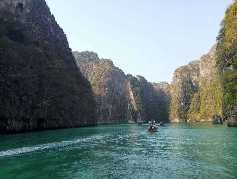 Koh Lanta: Tin's Speedboat Odyssey to Bamboo Island & Beyond - Bamboo Island is the day’s best place to slow down