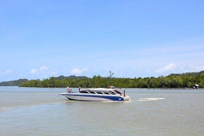 Koh Lanta to Koh Mook by Satun Pakbara Speed Boat - What happens at Saladan Pier