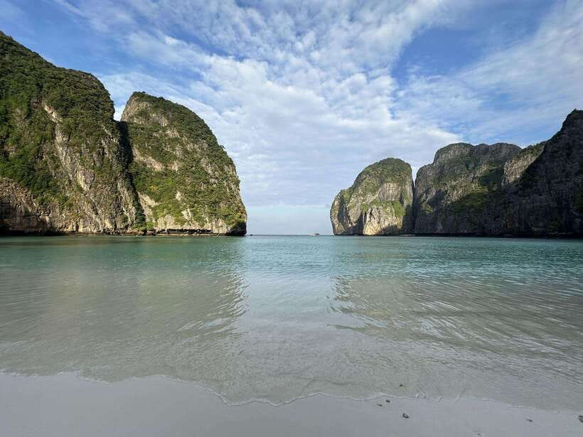 Koh Phi Phi: Early Morning Maya Bay, Bamboo Speedboat Tour - Key points to know before booking