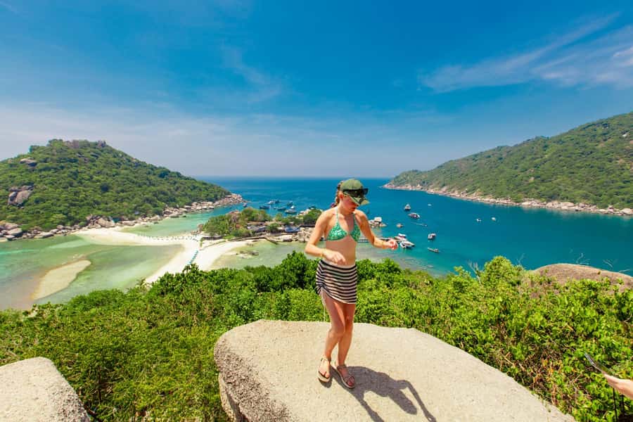 Koh Samui: Ko Tao & Nang Yuan Premium Tour Lunch & Transfer - Ko Tao snorkeling at Hin Wong and Lighthouse Bay