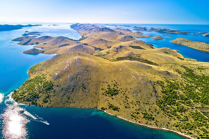 KORNATI by speed boat - How comfortable is an 11-person boat?