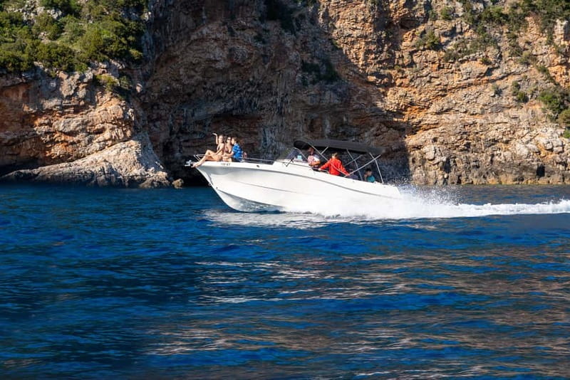 Kotor: Scenic Kotor Bay Highlights by Private Speedboat - How the Guides Shape the Experience