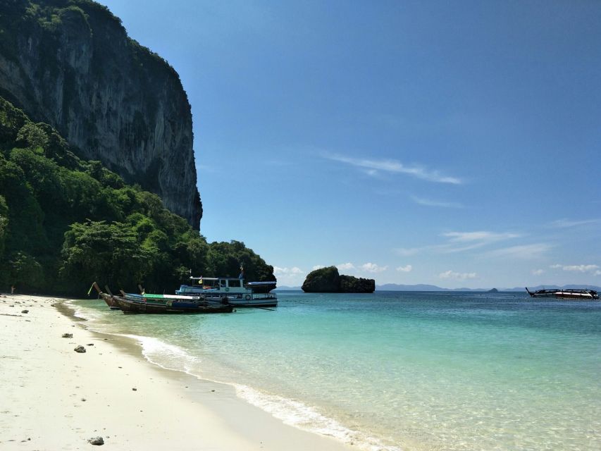 Krabi: 4 Islands Day Trip by Speedboat Including Lunch Box - Poda Island gives you the longest break