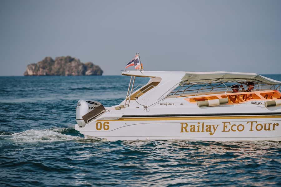 Krabi: 4 Islands Private Luxury Speed Boat Tour - Lunch on the beach, with useful advance choices