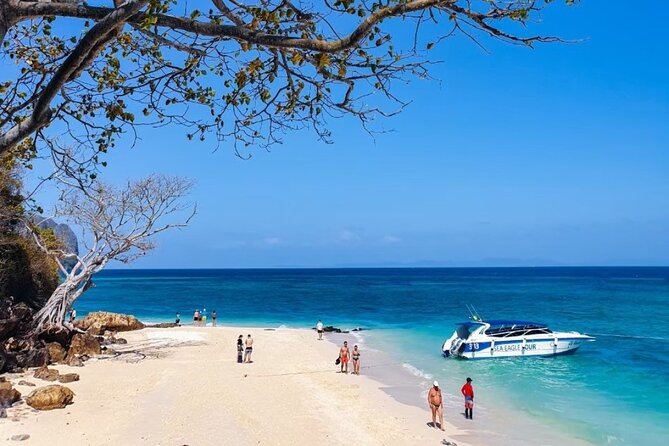 Krabi 4 Islands Speedboat Tour Snorkeling and Beach Lunch - Poda Island combines lunch, sand, and another swim