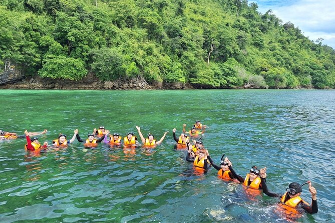Krabi 4 Islands Speedboat Tour Snorkeling and Beach Lunch - How the group size affects the day