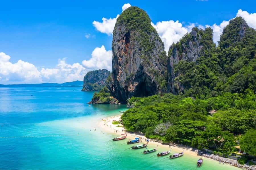 Krabi: 7 Islands Tour with Sunset and Plankton by Speedboat - Chicken Island brings the famous view