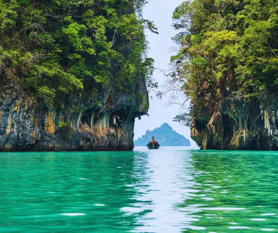 Krabi: 9 Islands Speedboat Full Day Tour - Why the speedboat format works in Krabi