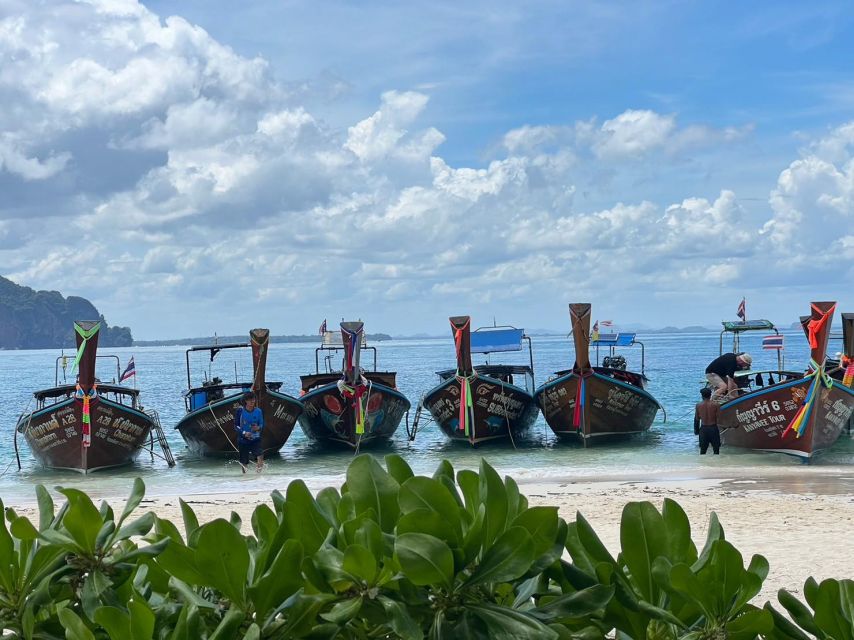 Krabi Hong Island Day Trip by Speed boat or Longtail Boat - Choosing between the longtail boat and speedboat