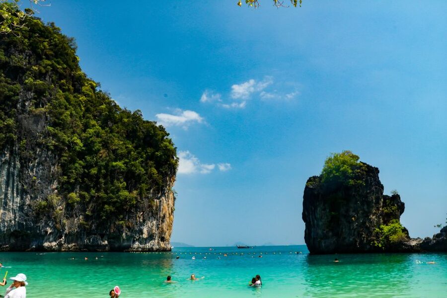 Krabi: Hong Island Day Trip by Speedboat with Thai Lunch - Speedboat transfer across the Andaman Sea