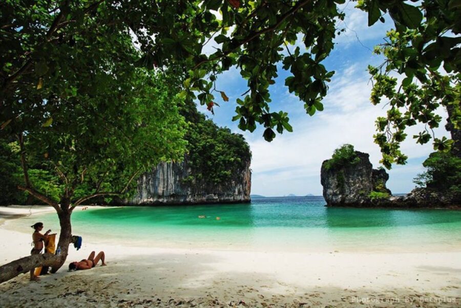 Krabi: Hong Islands Day Trip by Speedboat with Lunch - Lunch is simple, filling, and well timed