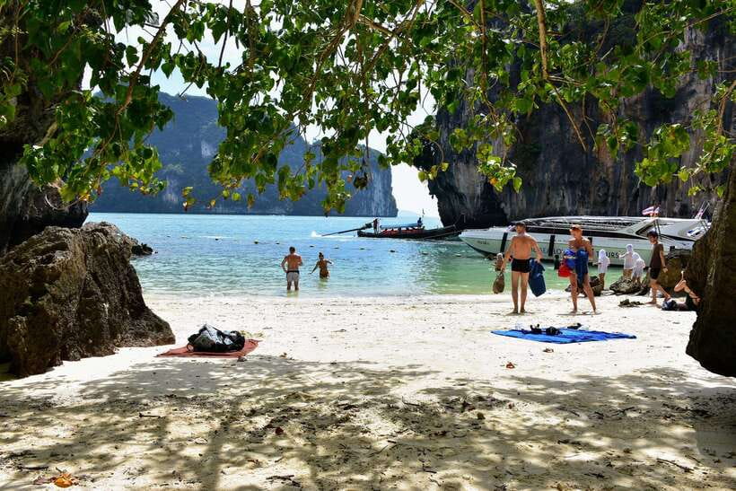 Krabi: Hong & Paradise Island Odyssey by Speedboat - From your hotel to Nopparat Thara Pier
