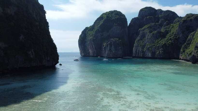 Krabi: Phi Phi and 4 Islands with Snorkeling by Speed Boat - Maya Bay is the big-name visit