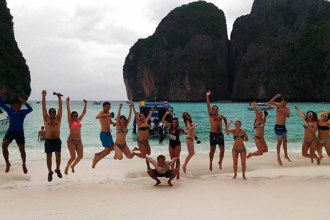 Krabi to James Bond and Hong Islands Offbeat Speedboat Tour - Hong Island: limestone walls and a short first stop