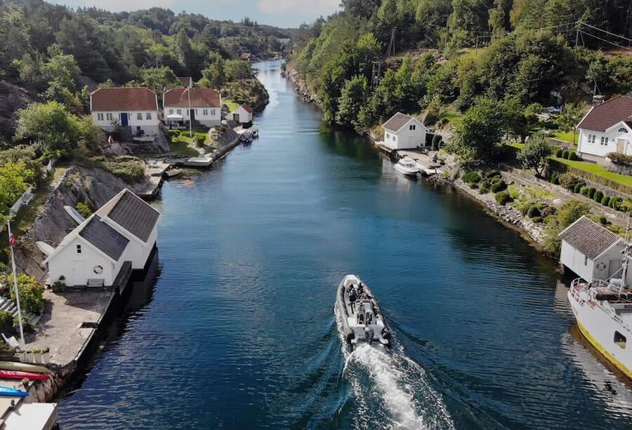 Kristiansand: Express Archipelago Tour by RIB Speedboat - What the 55-minute itinerary feels like