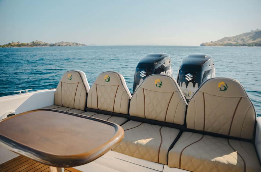Labuan Bajo: Komodo National Park Full-Day Speedboat Tour - Pink Beach for sand, swimming, and snorkeling