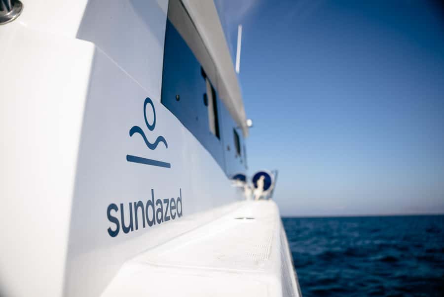 Labuan bajo: One Day Komodo Private & Shared Speedboat Trip - Padar Island and the Three-Beach View