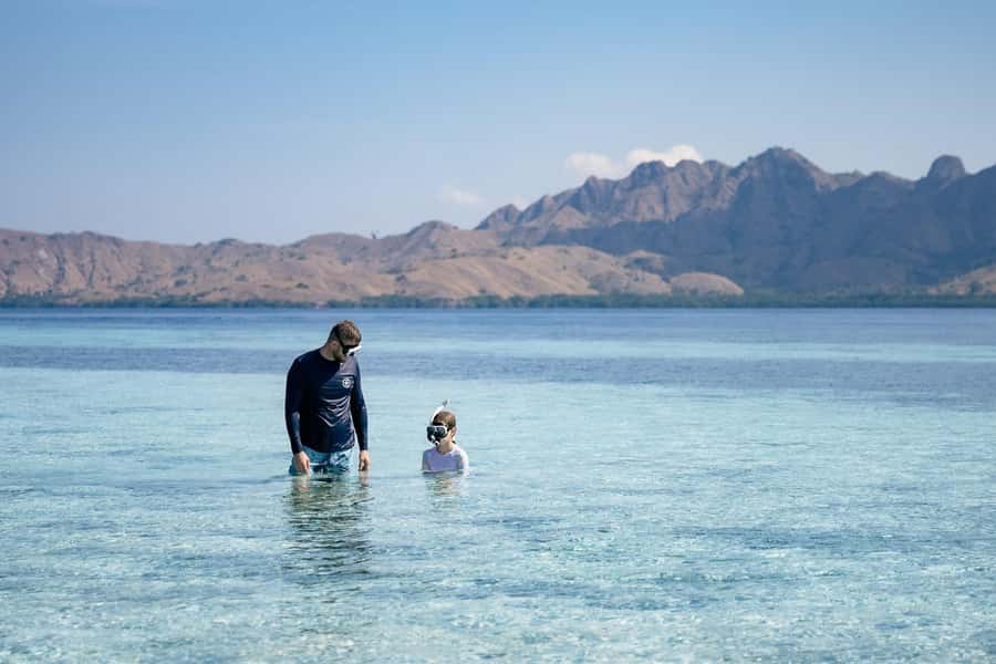 Labuan bajo: One Day Komodo Private & Shared Speedboat Trip - Snorkeling at Manta Point and Turtle Point