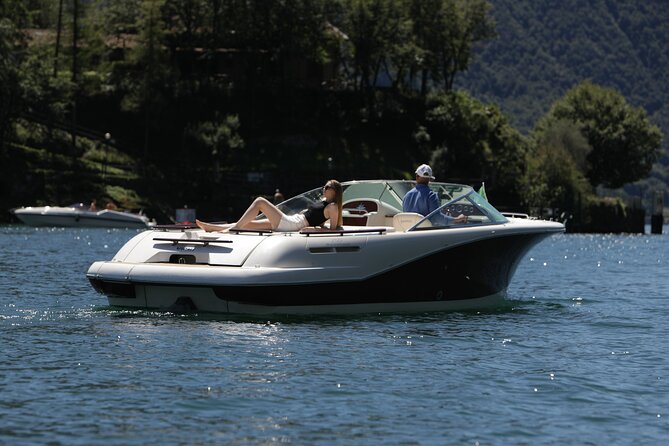 Lake Como: 2-Hour Luxury Speedboat Private Tour - Who should book this Lake Como boat tour?