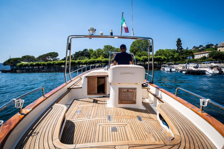 Lake Como: Villas & Gardens SpeedBoat Private Tour - Who should book this Lake Como boat tour