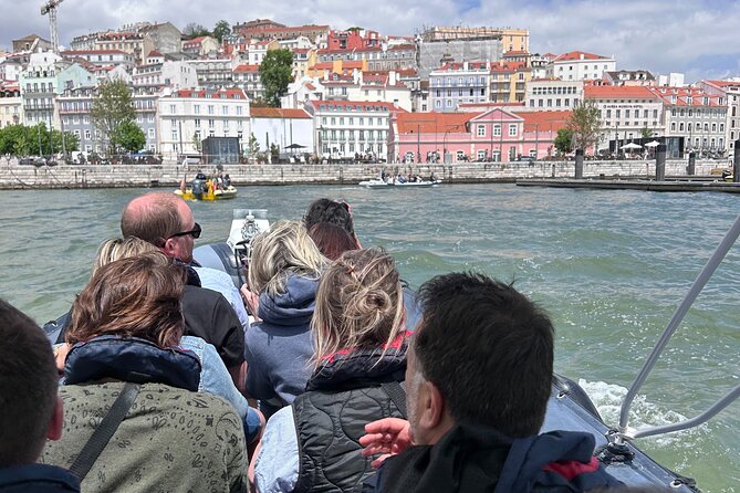Lisbon Landmarks by Speedboat: Private 1-Hour Tour on the Tagus - What the private format is worth