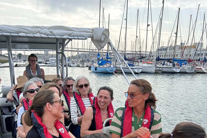 Lisbon Landmarks by Speedboat: Private 1-Hour Tour on the Tagus - Timing, weather, and what to bring