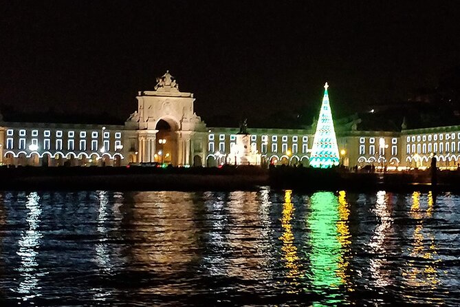 Lisbon Landmarks by Speedboat: Private 1-Hour Tour on the Tagus - Should you book the City Lake speedboat?