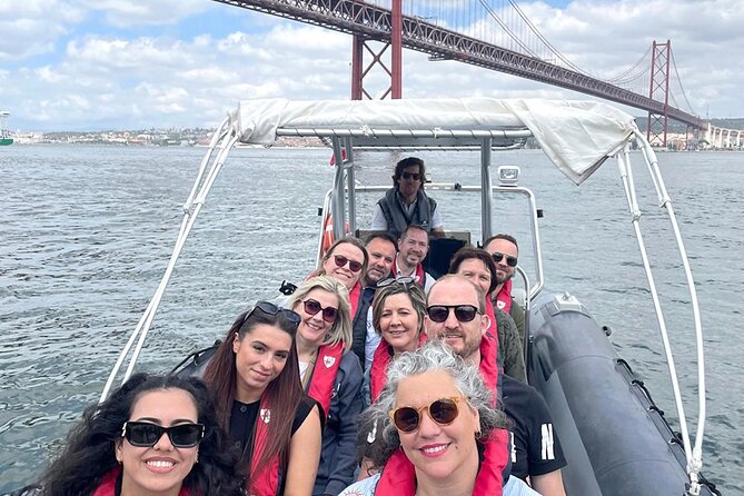 Lisbon Landmarks by Speedboat: Private 1-Hour Tour on the Tagus - Reading the ten-stop route correctly
