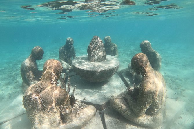 Live the experience of driving an Speedboat & Snorkel in CANCUN - Pickup, meeting point, and changing facilities