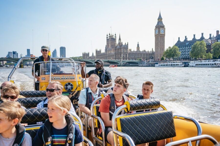 London: 45-Minute Speedboat Sightseeing Tour - Practical tips for a better ride