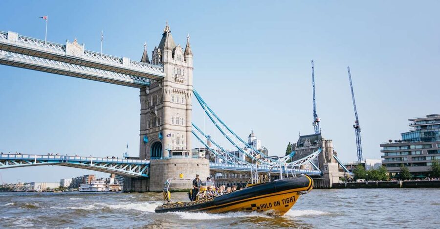 London: 45-Minute Speedboat Sightseeing Tour - London landmarks first, speedboat thrills second