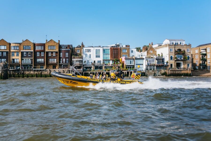 London: 45-Minute Speedboat Sightseeing Tour - Who will enjoy this most?