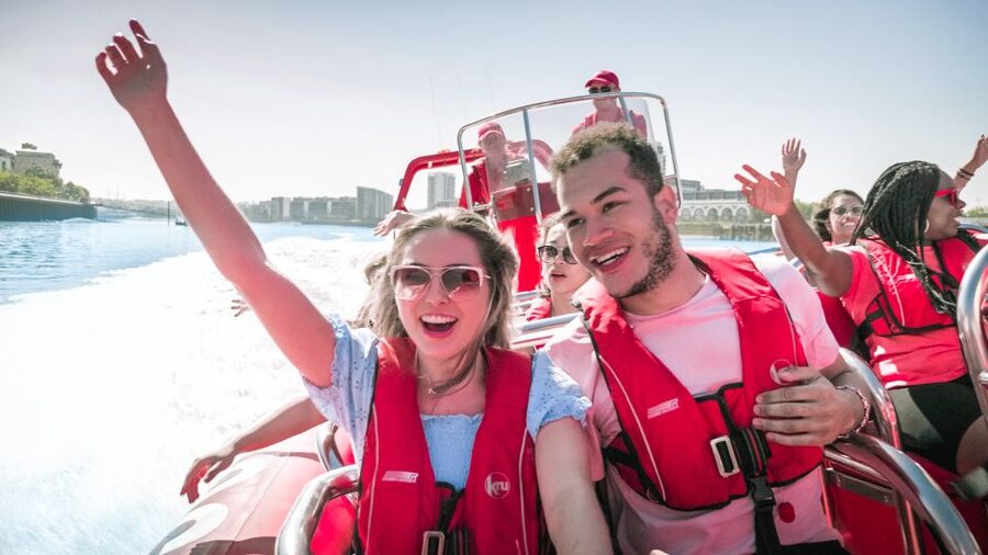 London: River Thames Speed Boat Tour - A Thames ride that changes gear
