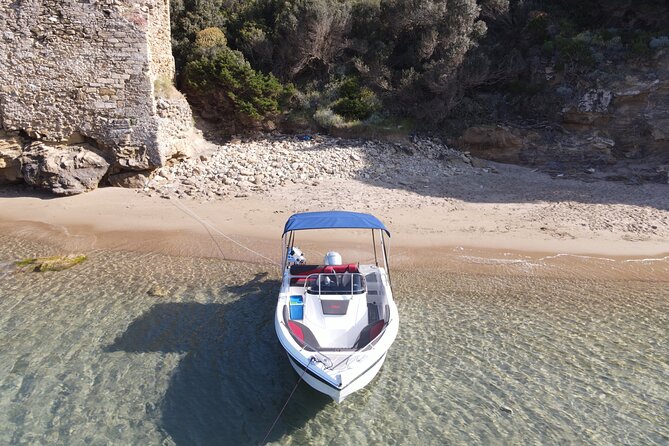 Luxury Speedboat Cruise to Shipwreck and Blue Caves - Filipoi Beach for snorkeling