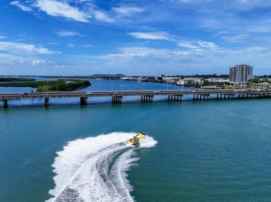 Mackay: Jet Boat Ride: Wettest ride in Aus - The 20-minute safety briefing matters