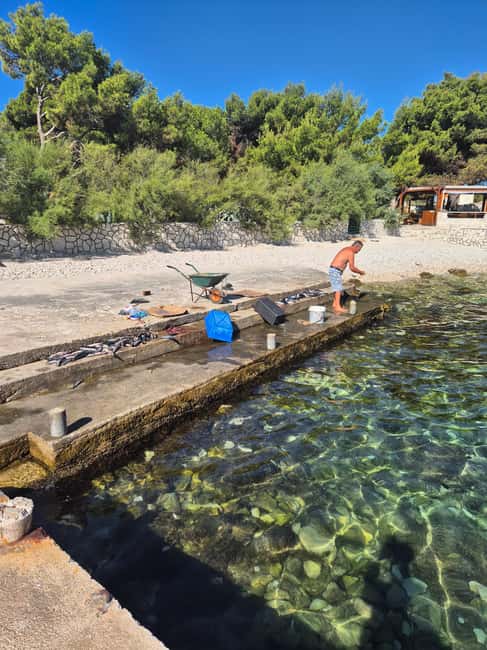 Magnific blue lagoon,speed boat towels included - What to pack for a better day