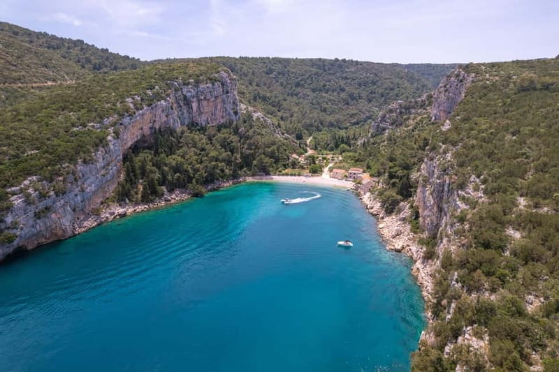 Makarska: 3-island Speedboat Cave & Blue Lagoon Tour - Zečevo Island and the Blue Lagoon