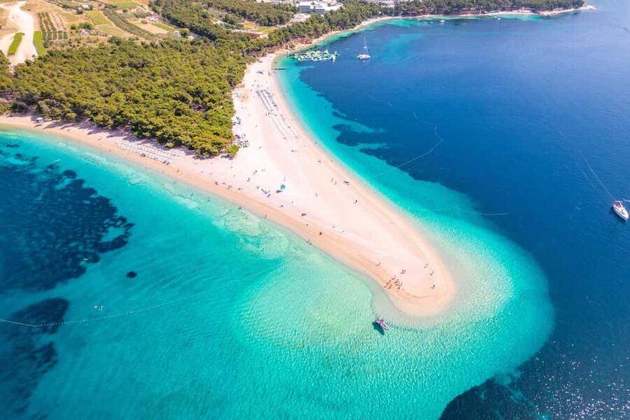 Makarska: 3-Island Speedboat Golden Horn & Blue Lagoon Tour - The 45-minute ride to Brač is part of the attraction
