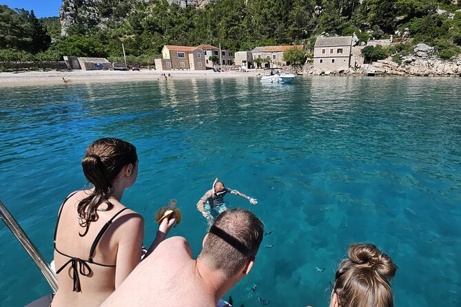 Makarska: 3 Island Speedboat Tour with Little Blue Cave & Lagoon - What the price includes, and what it does not