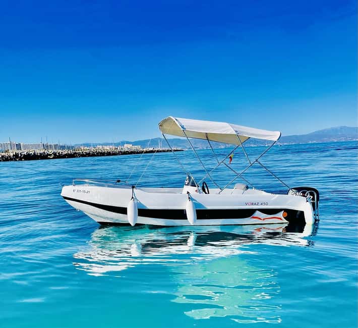 Malaga: 6-Seater Speedboat License-free Boat Rental - Cruising the Costa del Sol at your own pace