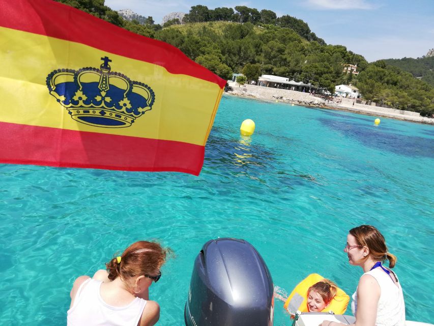 Mallorca : Speedboat, Snorkelling and Swimming Adventure - Entering the Formentor sea cave