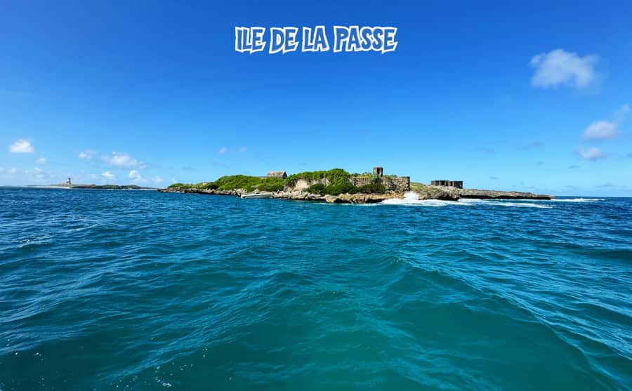 Mauritius: 5 Islands of the East Speedboat Tour with BBQ - Île aux Cerfs and the final beach hour