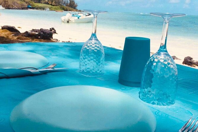 Mauritius : Ile Aux Cerfs 3 islands Speed Boat Trip with BBQ - Eau Bleue for a 40-minute snorkeling stop