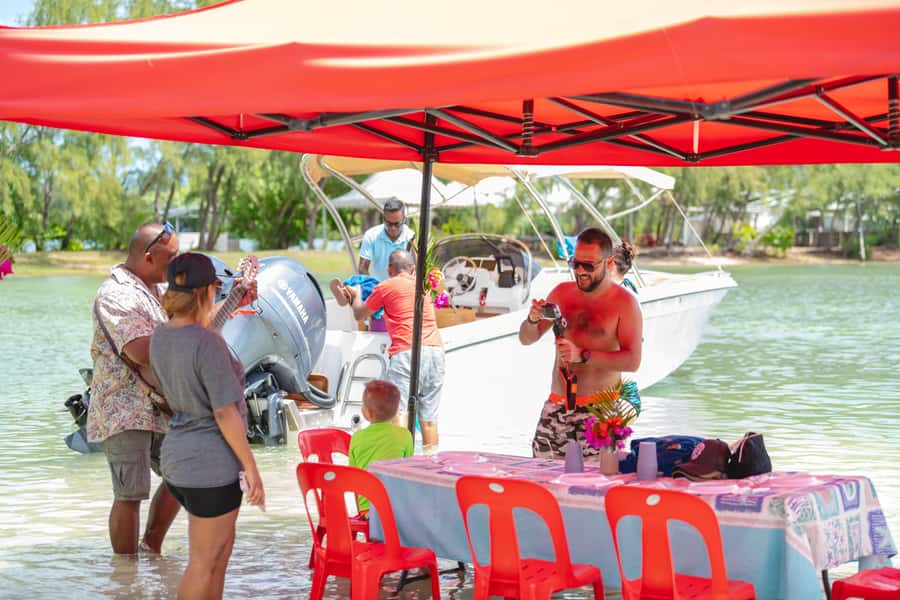 Mauritius: Speedboat Ile aux Cerfs, GRSE Waterfall, BBQ, Bar - Ile aux Cerfs, with time to choose your pace