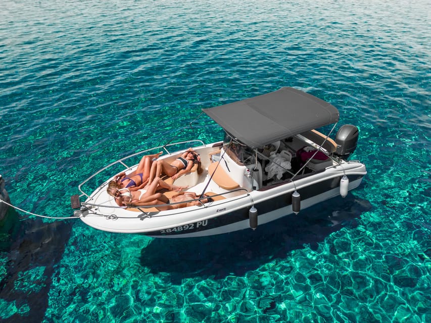 Medulin: Morning on Speedboat with Cave & Island Snorkeling - Levan island and the sandy end to the morning